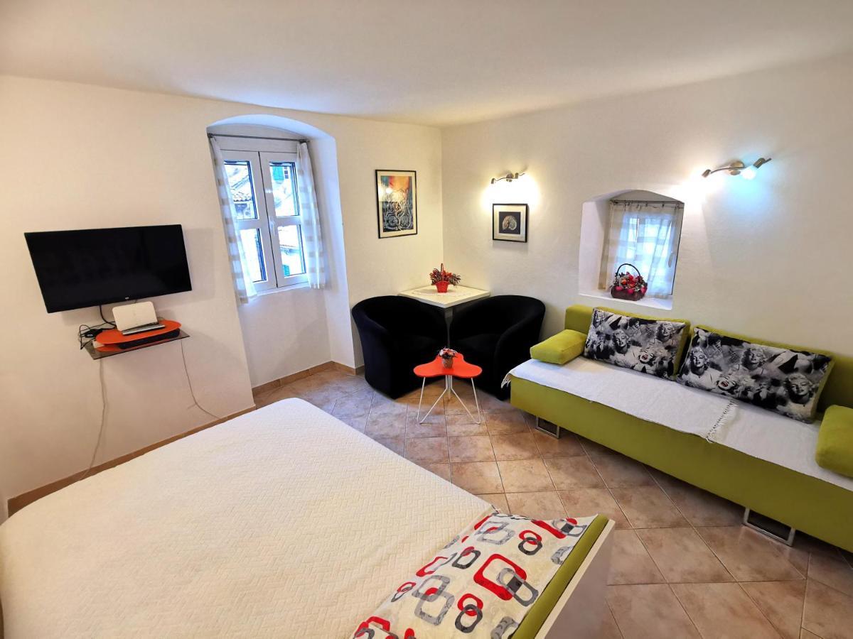 Old Town Boskovic Apartment Котор Екстер'єр фото